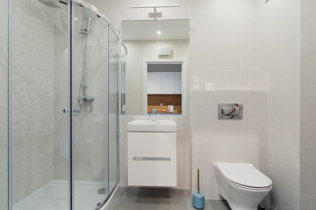 Warsaw To Be - Silver Apartment Экстерьер фото